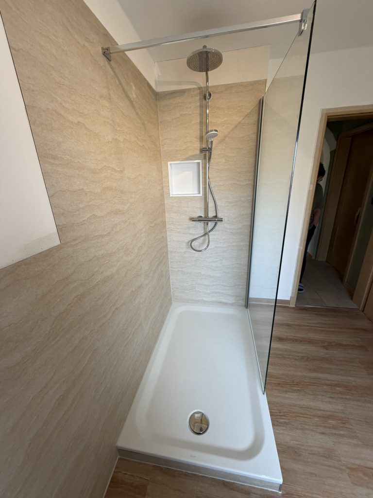 Badezimmer Sand/Holz